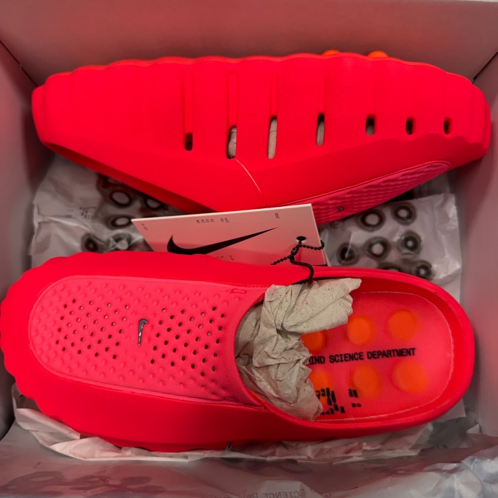 W Nike Mind 001